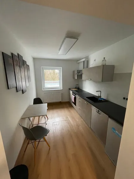 Helle 2-Zimmer-Wohnung im grünen Hermsdorf — photo 1